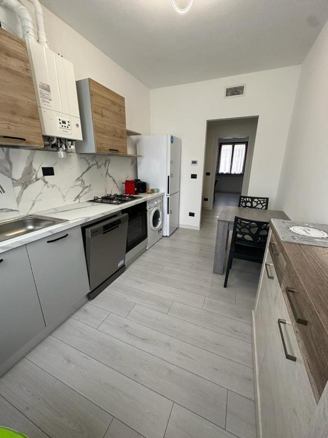 Cavour Apartment Center Бардолино Экстерьер фото