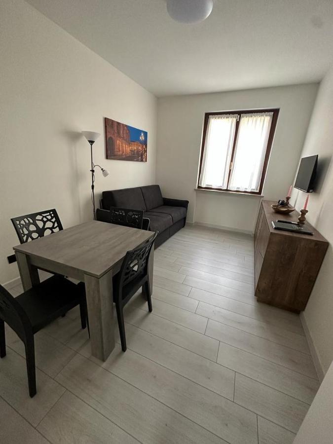 Cavour Apartment Center Бардолино Экстерьер фото