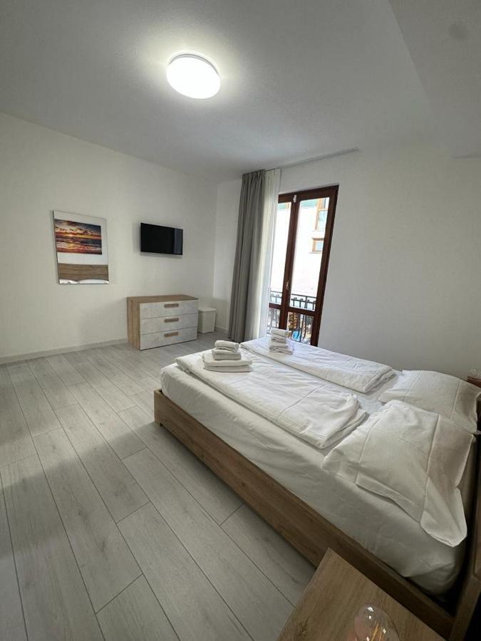 Cavour Apartment Center Бардолино Экстерьер фото