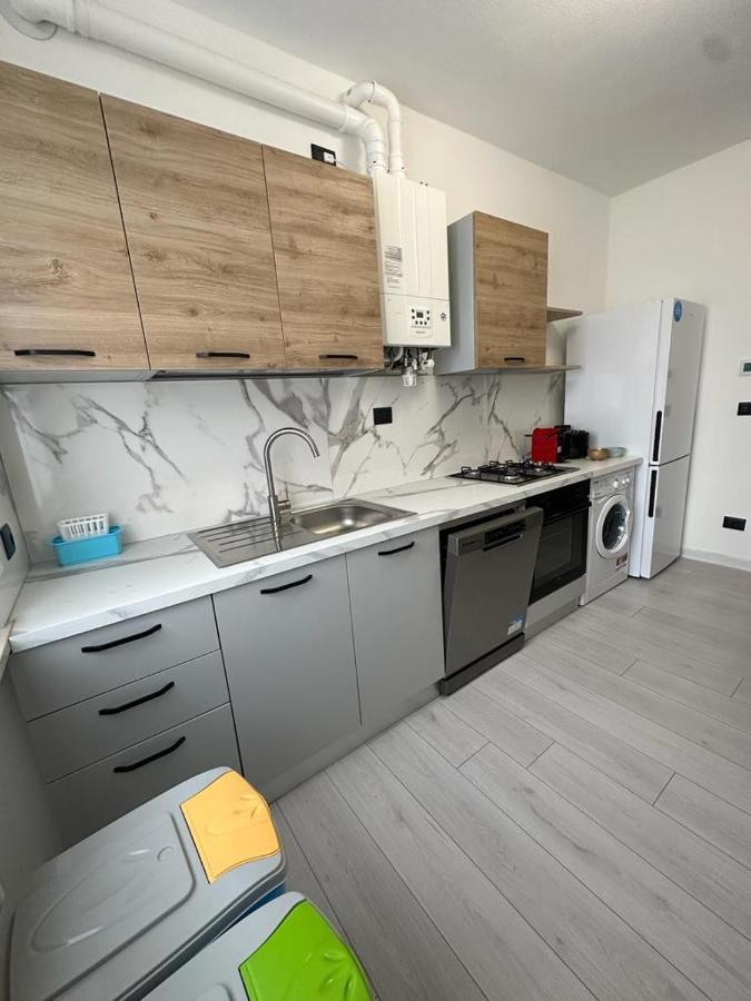 Cavour Apartment Center Бардолино Экстерьер фото